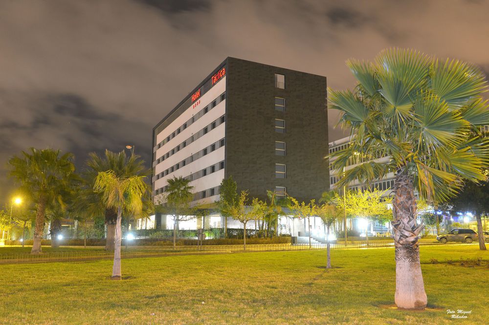 Azz Valencia Tactica Hotel Paterna Zewnętrze zdjęcie