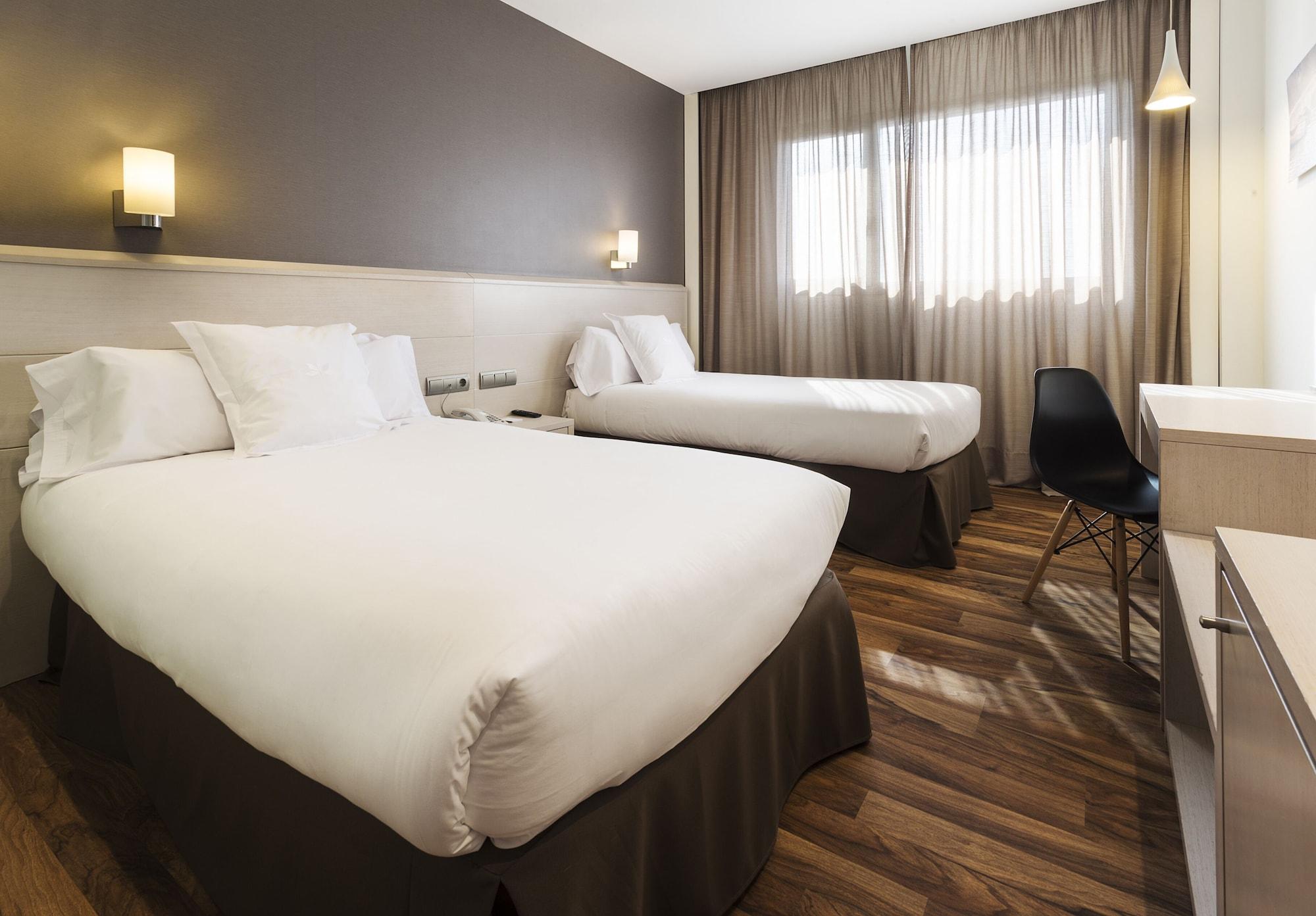 Azz Valencia Tactica Hotel Paterna Zewnętrze zdjęcie