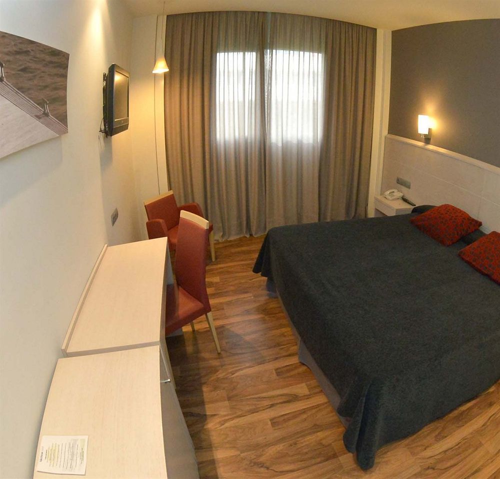 Azz Valencia Tactica Hotel Paterna Zewnętrze zdjęcie